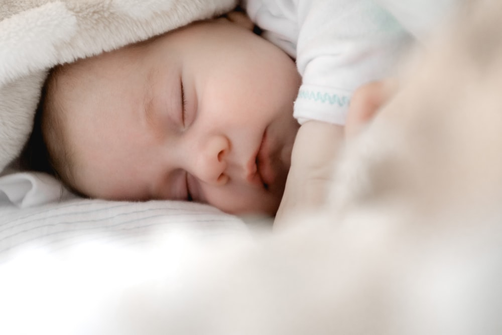 Bebé durmiendo plácidamente